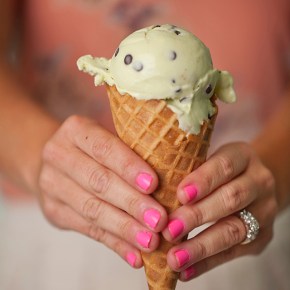 mint chocolate chip ice cream, frozen treat, summer