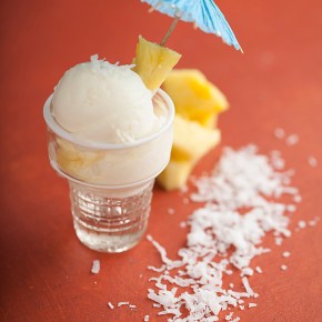 piña colada ice cream, ice cream, frozen treat, summer treat, summer, boozy ice cream