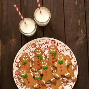 gingerbread cookies recipe, gingerbread cookies, gingerbread men, baking, holiday baking. Williams-Sonoma, sweet treats