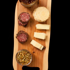 winter charcuterie, charcuterie, peppery charcuterie, appetizer, finger food, easy entertaining, new years even entertaining, new years eve food