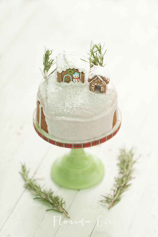 gingerbread cake with royal icing, gingerbread cake, royal icing, seasonal baking, baking, homemade, sweet treats, Christmas cake