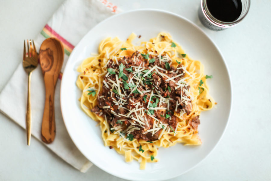 bolognese sauce with tagliatelle, bolognese pasta, williams-sonoma, pasta, comfort food, italian cooking, florida girl cooks
